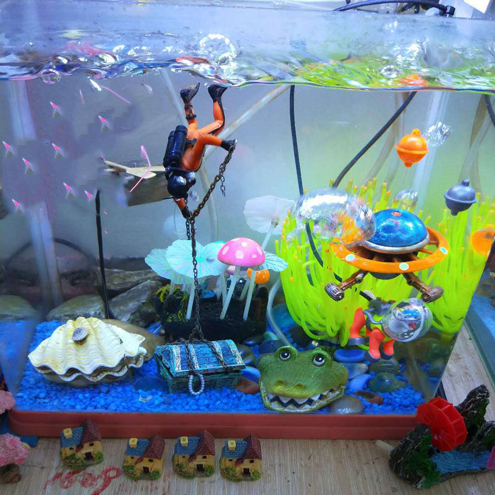 Diver Orange Fish Tank Ornamen - Aquarium Fish Unique のレビューと価格